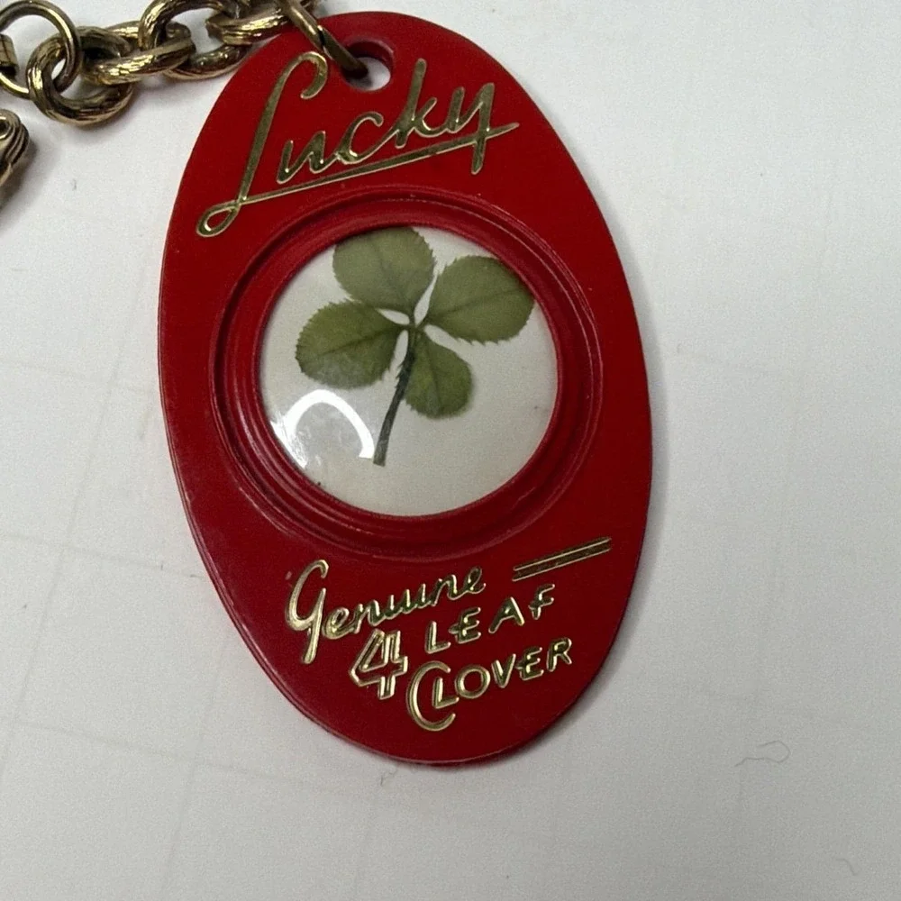 Lucky Genuine 4 Leaf Clover Key Chain Hay & Straw Ashland Ohio